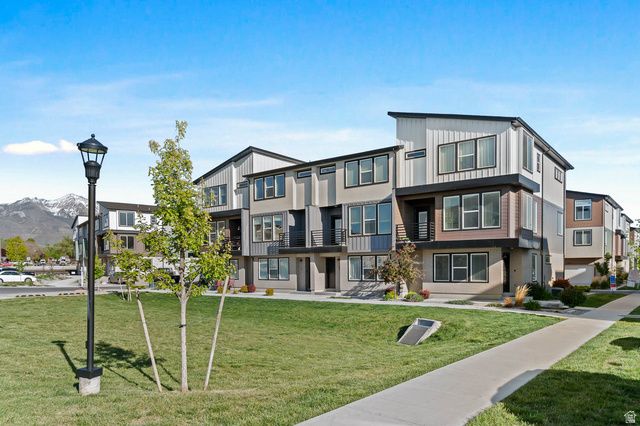 8307 S DURHAM ST, Sandy, UT 84070