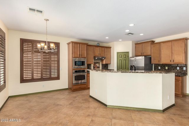 14823 W WINDSOR Avenue, Goodyear, AZ 85395