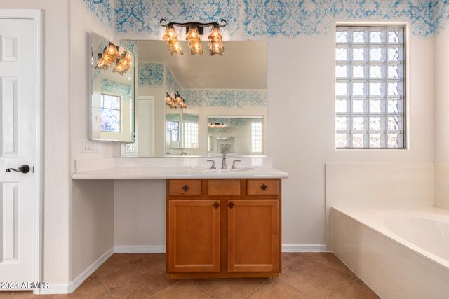 14823 W WINDSOR Avenue, Goodyear, AZ 85395