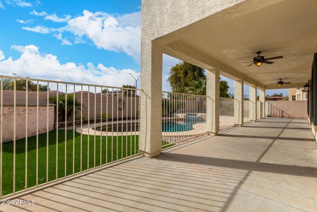14823 W WINDSOR Avenue, Goodyear, AZ 85395