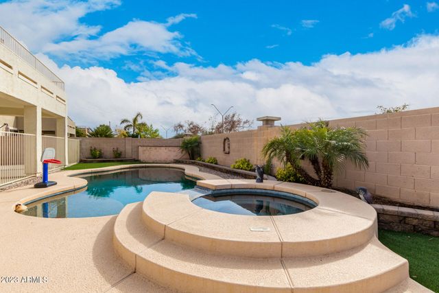 14823 W WINDSOR Avenue, Goodyear, AZ 85395