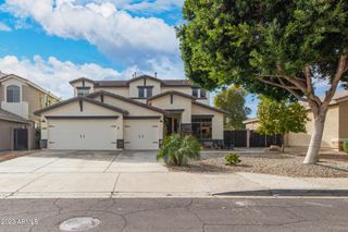 14823 W WINDSOR Avenue, Goodyear, AZ 85395