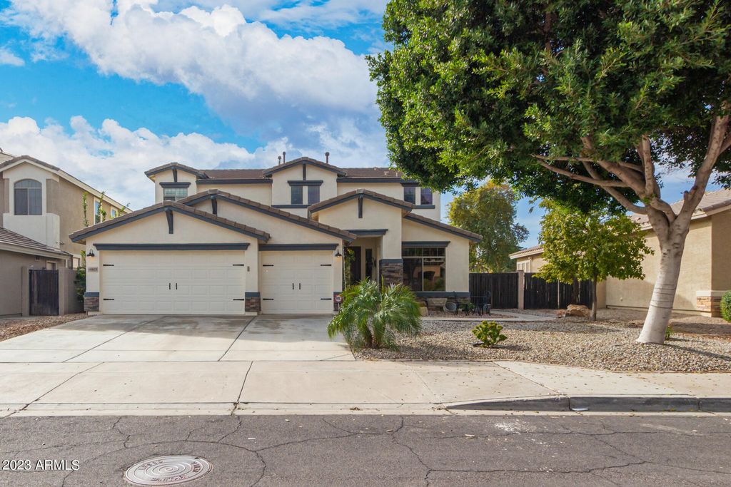 14823 W WINDSOR Avenue, Goodyear, AZ 85395