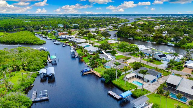 622 SW Pine Tree Lane, Palm City, FL 34990