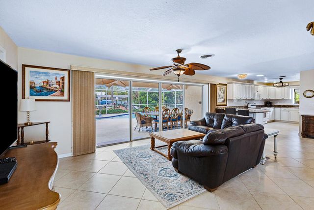 622 SW Pine Tree Lane, Palm City, FL 34990