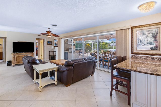 622 SW Pine Tree Lane, Palm City, FL 34990