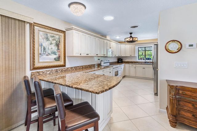 622 SW Pine Tree Lane, Palm City, FL 34990