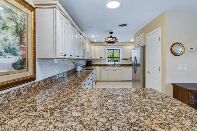 622 SW Pine Tree Lane, Palm City, FL 34990