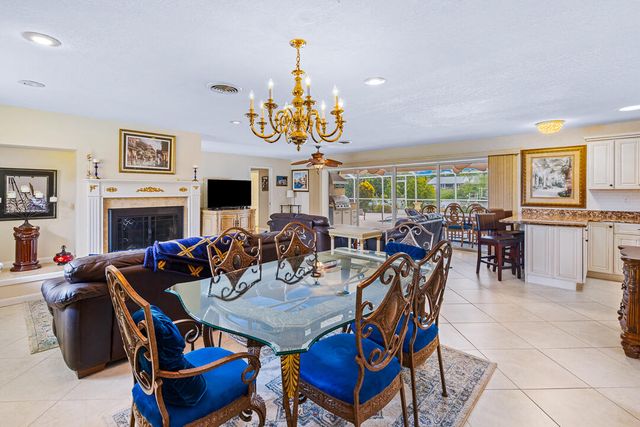 622 SW Pine Tree Lane, Palm City, FL 34990