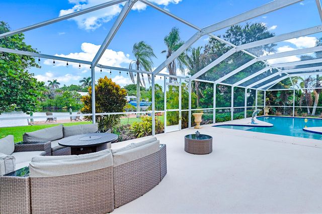 622 SW Pine Tree Lane, Palm City, FL 34990