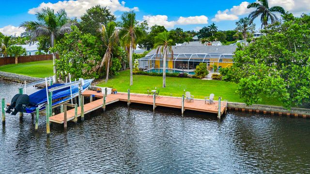 622 SW Pine Tree Lane, Palm City, FL 34990