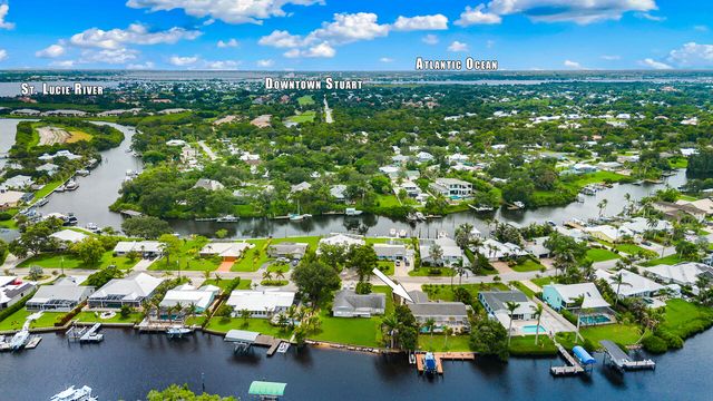 622 SW Pine Tree Lane, Palm City, FL 34990