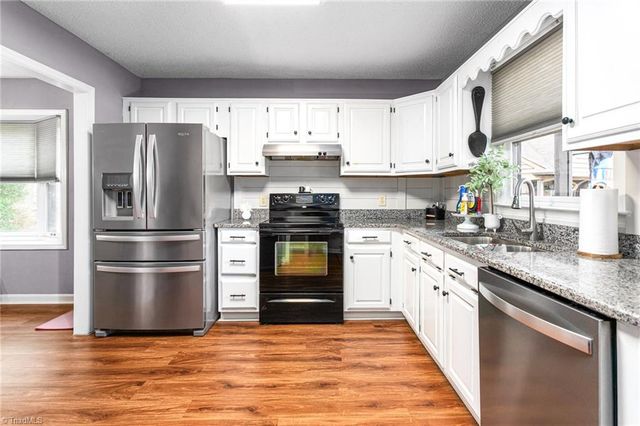 5136 Country Lane, Archdale, NC 27263