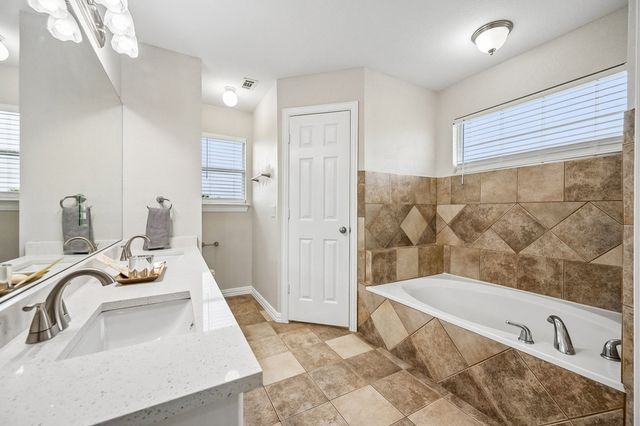 4949 County Road 465, Mckinney, TX 75071