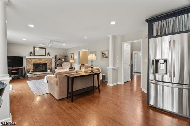 57 Paderewski Rd, Jefferson Twp., NJ 07438