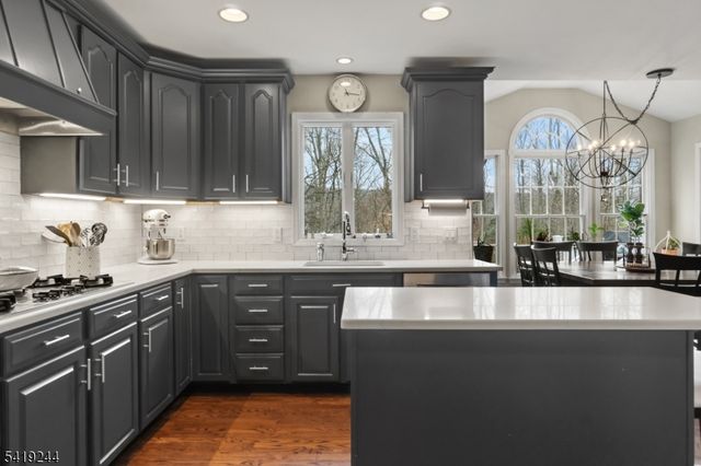 57 Paderewski Rd, Jefferson Twp., NJ 07438