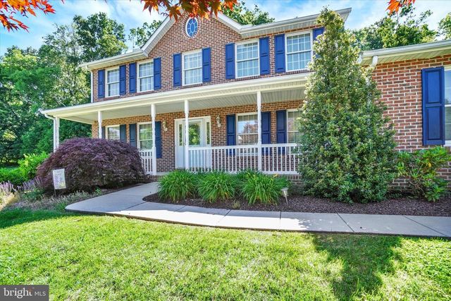 30 MCCURLEY DR, New Freedom, PA 17349