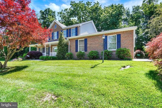 30 MCCURLEY DR, New Freedom, PA 17349