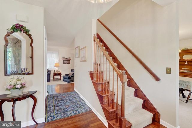 30 MCCURLEY DR, New Freedom, PA 17349