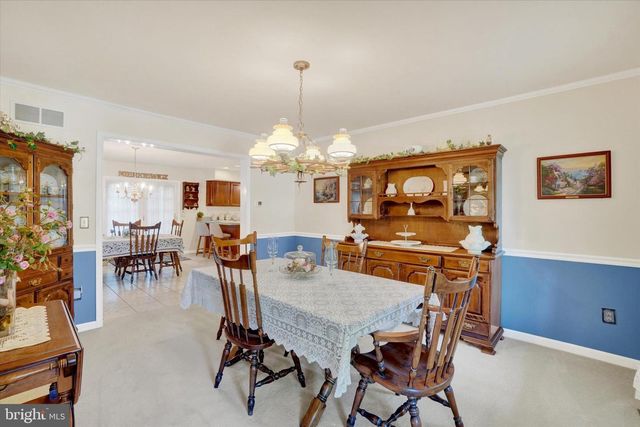 30 MCCURLEY DR, New Freedom, PA 17349