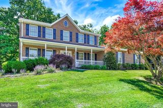 30 MCCURLEY DR, New Freedom, PA 17349