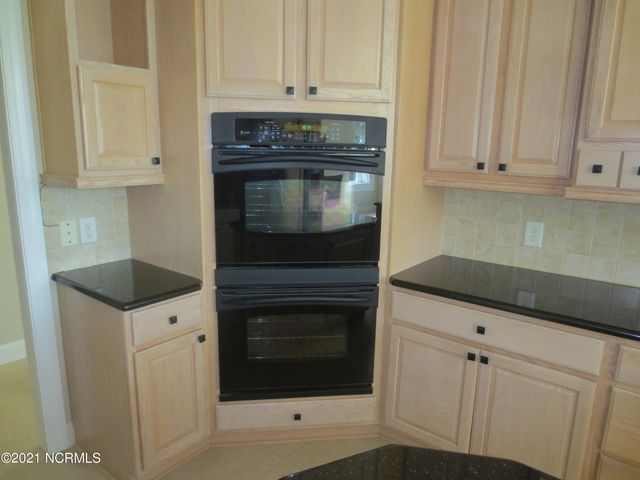 8 Country Club Boulevard, Whispering Pines, NC 28327