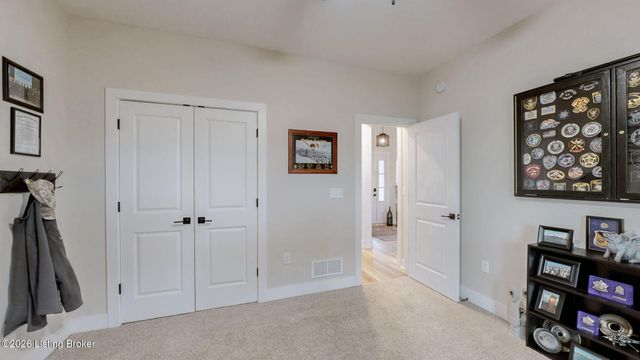 129 Highpoint Ct, Elizabethtown, KY 42701