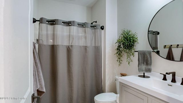 129 Highpoint Ct, Elizabethtown, KY 42701