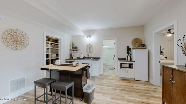 129 Highpoint Ct, Elizabethtown, KY 42701