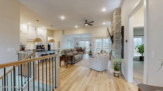 129 Highpoint Ct, Elizabethtown, KY 42701