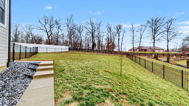129 Highpoint Ct, Elizabethtown, KY 42701