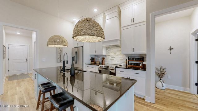 129 Highpoint Ct, Elizabethtown, KY 42701