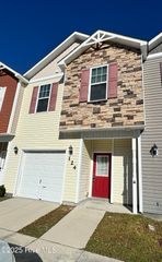 124 Waterstone Lane, Jacksonville, NC 28546