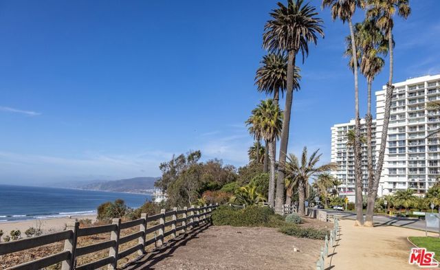 201 Ocean Avenue 304B, Santa Monica, CA 90402