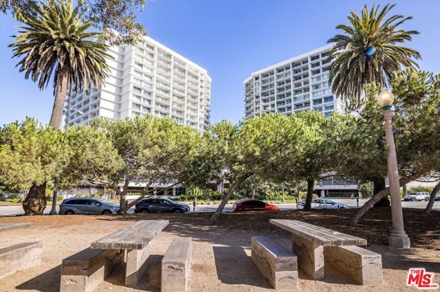 201 Ocean Avenue 304B, Santa Monica, CA 90402