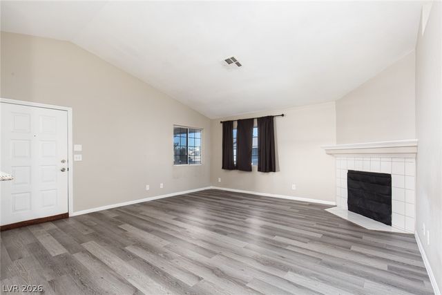 5370 Angler Circle 202, Las Vegas, NV 89122