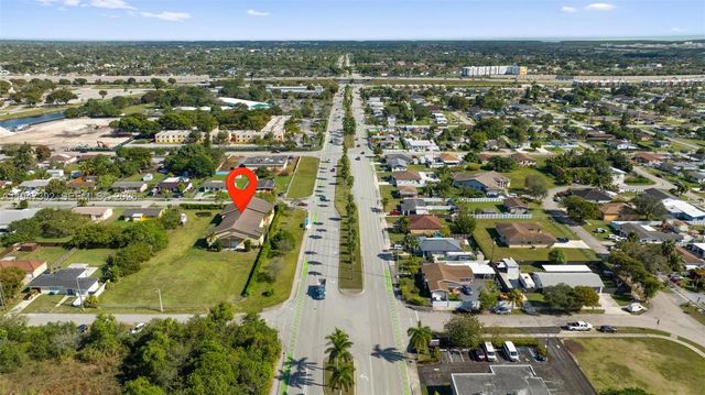 21571 SW 110th Avenue, Miami, FL 33189