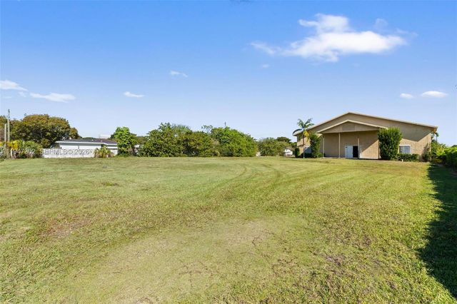 21571 SW 110th Avenue, Miami, FL 33189