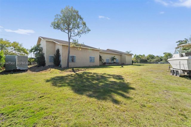 21571 SW 110th Avenue, Miami, FL 33189