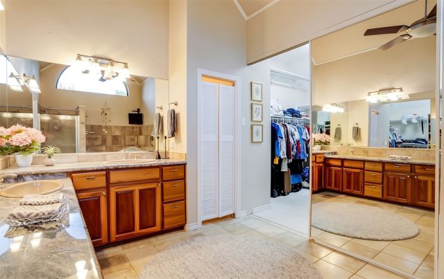 9812 Canyon Crest Circle, Irving, TX 75063