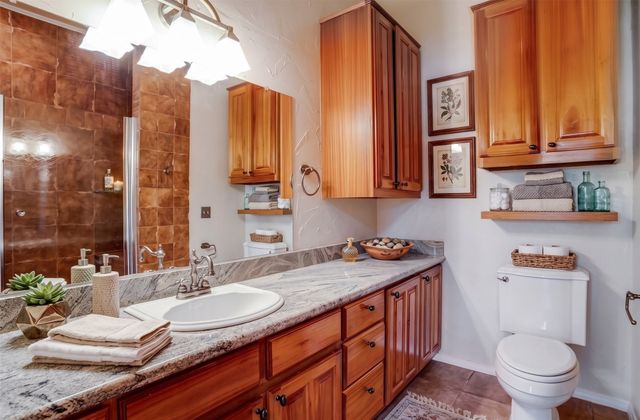 9812 Canyon Crest Circle, Irving, TX 75063
