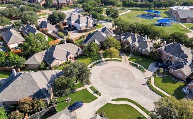 9812 Canyon Crest Circle, Irving, TX 75063