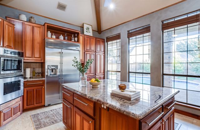 9812 Canyon Crest Circle, Irving, TX 75063