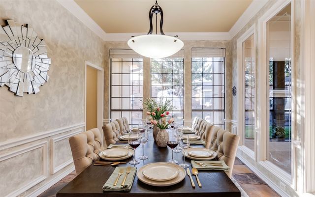 9812 Canyon Crest Circle, Irving, TX 75063