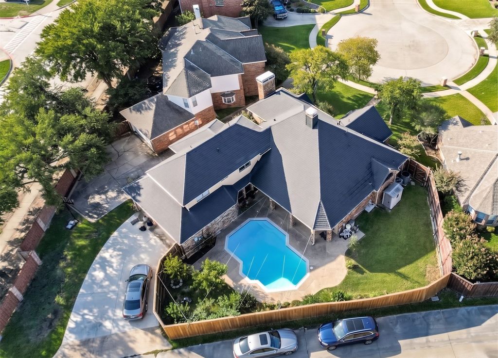 9812 Canyon Crest Circle, Irving, TX 75063 — photo 2