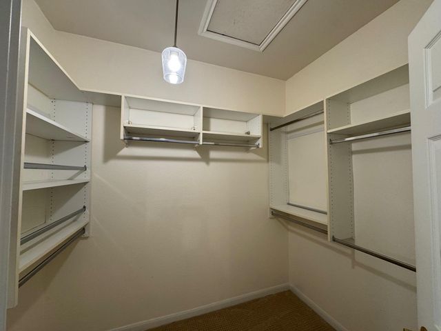 262 Whispering Wind DR, Georgetown, TX 78633