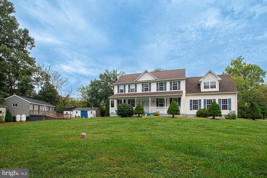 135 OLD WATERLOO RD, Boyce, VA 22620
