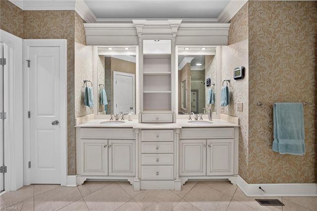 128 Knicker Lane, Bermuda Run, NC 27006