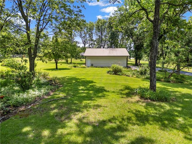 15096 E Quail Road, Nevada, MO 64772
