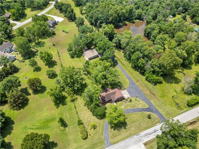 15096 E Quail Road, Nevada, MO 64772